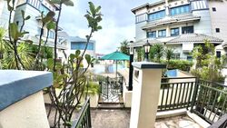 Kew Gate (D16), Terrace #509730641